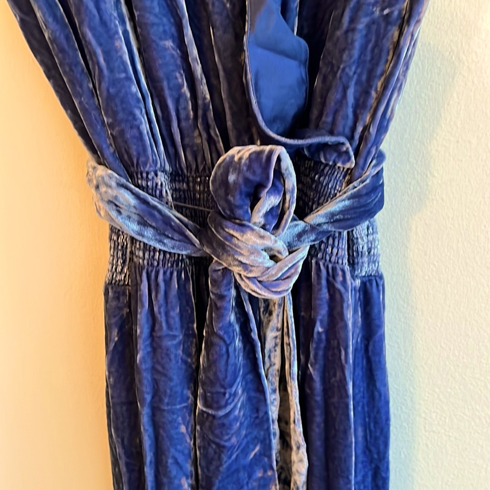 Intermix jumpsuit - Picture 3 of 6